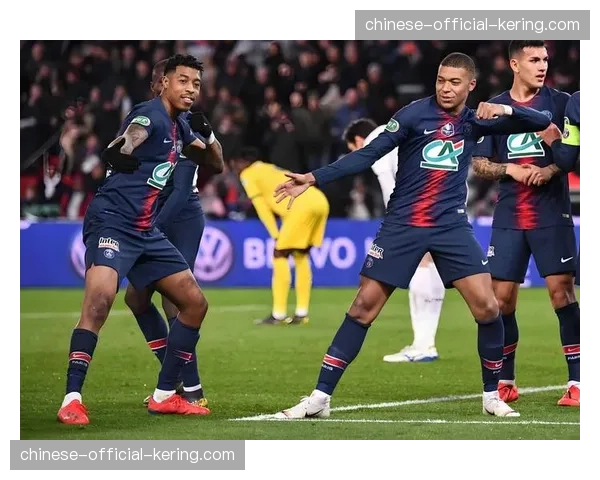 姆巴佩点射破门,巴黎圣日耳曼2-0马赛领跑积分榜 姆巴佩点射破门,巴黎圣日耳曼2-0马赛领跑积分榜